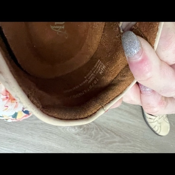 Reflections Everyday Sensible Shoes in Cream - Picture 11 of 14
